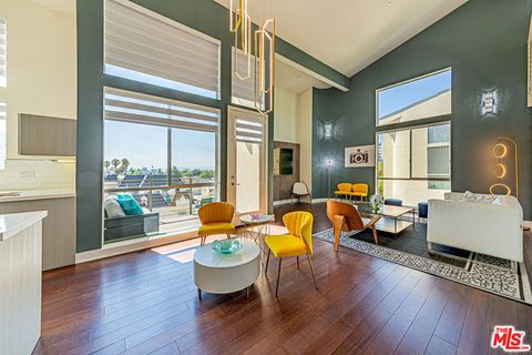 600 S Ridgeley Drive 1 Los Angeles CA 90036