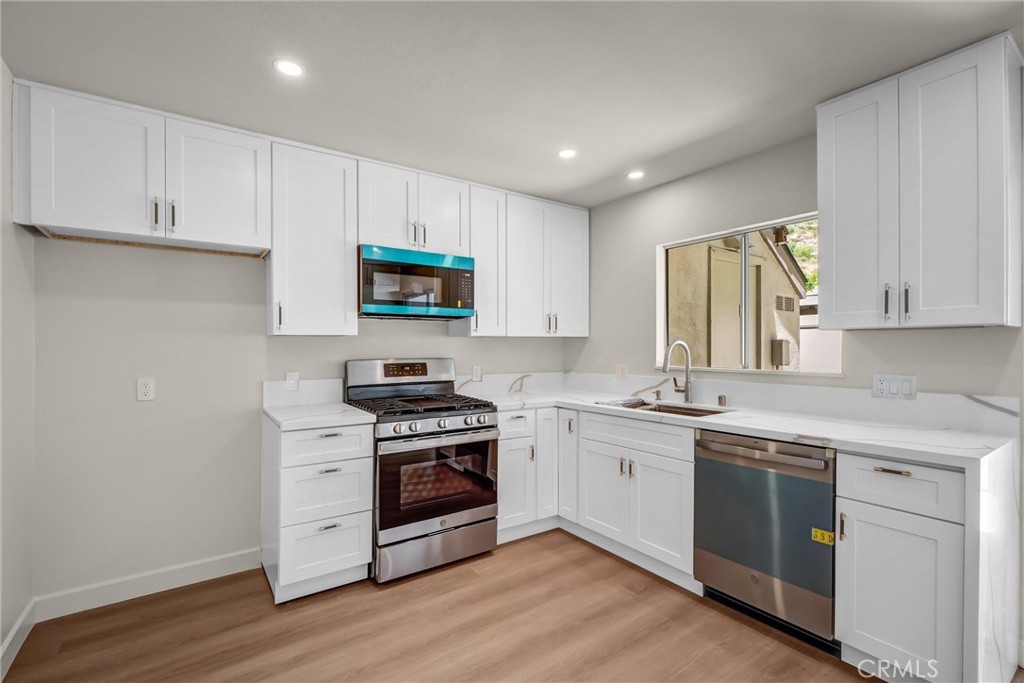 307 N Singingwood 8