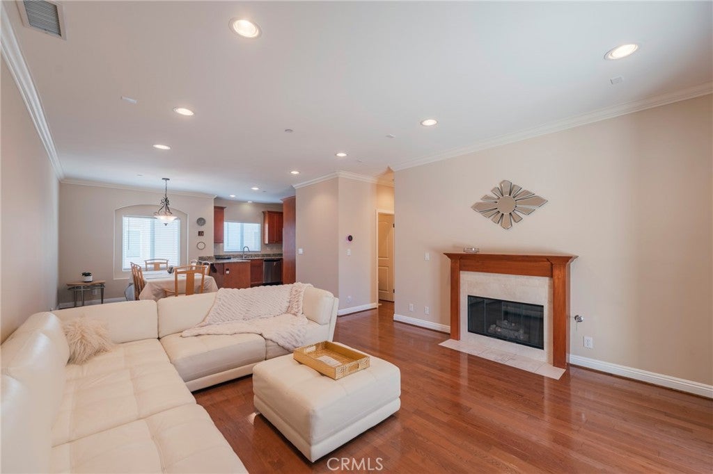 2106 Washington