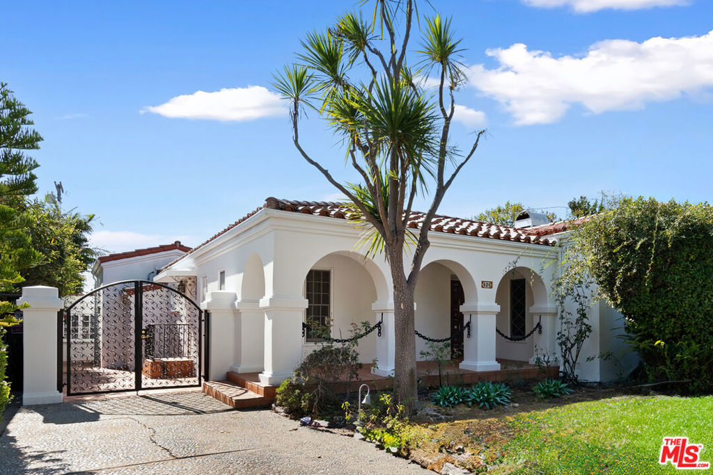 Available for short-term lease, this beautiful Spanish style 3-bedroom, 3-bathroom home is located in one of Santa Monica's most coveted neighborhoods north of Montana Avenue. Nestled on a tree-lined street just moments from shops, cafes, and the beach, residence offers the perfect blend of comfort, style, and convenience. Inside, enjoy hardwood floors and abundant natural light. The kitchen features dishwasher, double ovens and gas cooktop. Each bedroom is with en-suite or adjacent bathrooms, offering privacy and flexibility for families or professionals. Step outside to a private tiled courtyard perfect for morning coffee or evening gatherings. Additional amenities include in-unit laundry and driveway parking. Available for stays of 1 - 6 months.