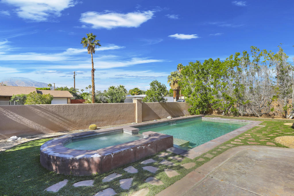 2990 N Biskra Road