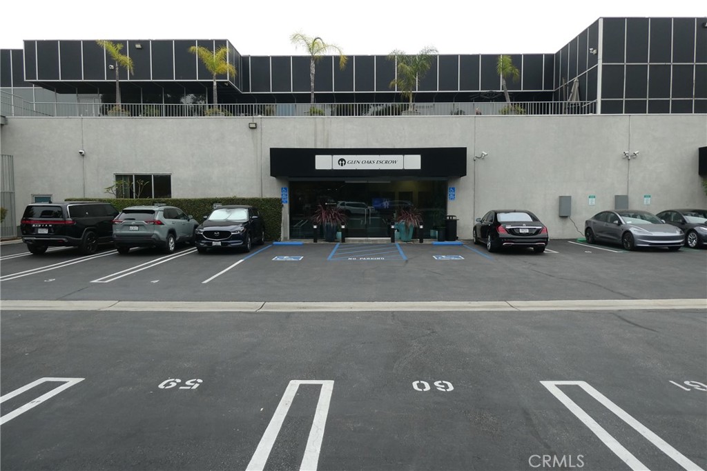 6100-6120 San Fernando Road