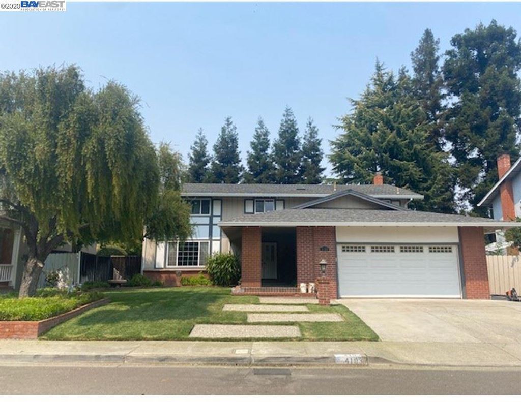 listing image 130722497029419758656