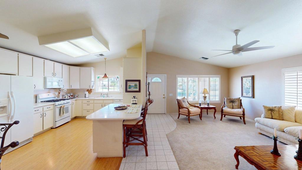 Tri Palm Estates - Residential