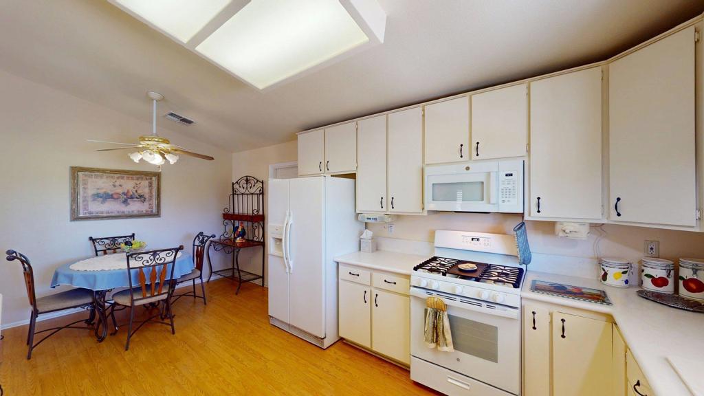 Tri Palm Estates - Residential