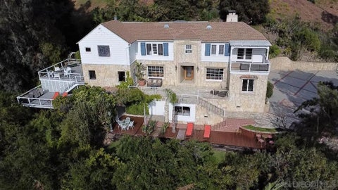 Photo of 2400 Benedict Canyon Dr DR, Beverly Hills, CA 90210 (MLS # 260024677SD)