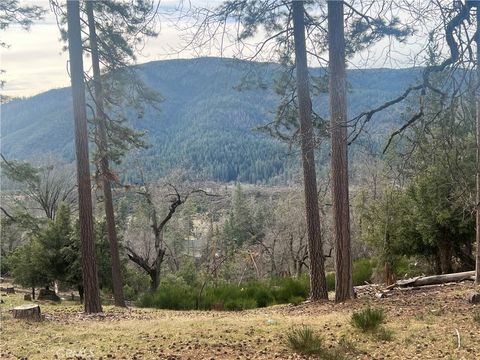 Photo of 9457 Fox Dr, Cobb, CA 95426 (MLS # LC26018852)