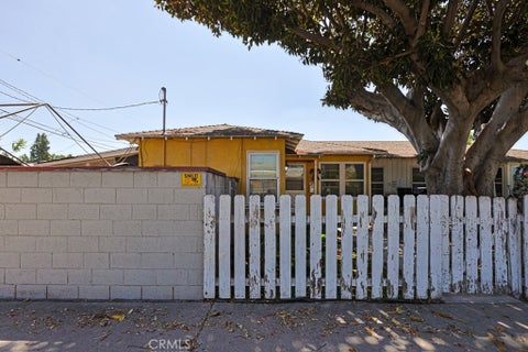 Photo of 6158 Cahuenga BLVD, Los Angeles, CA 91606 (MLS # PW26197940)