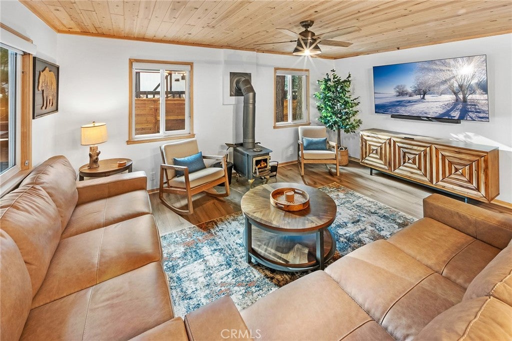 39023 Waterview