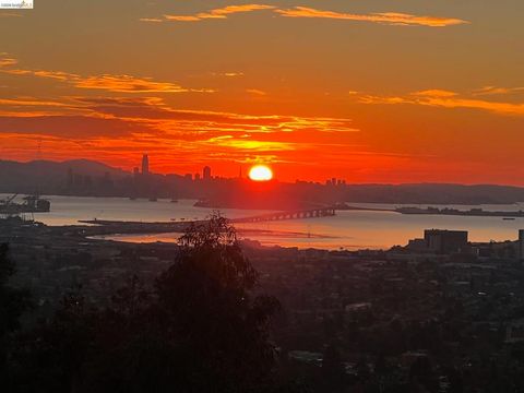 Photo of 1426 Grand View Dr Dr, Berkeley, CA 94705 (MLS # 41123685)