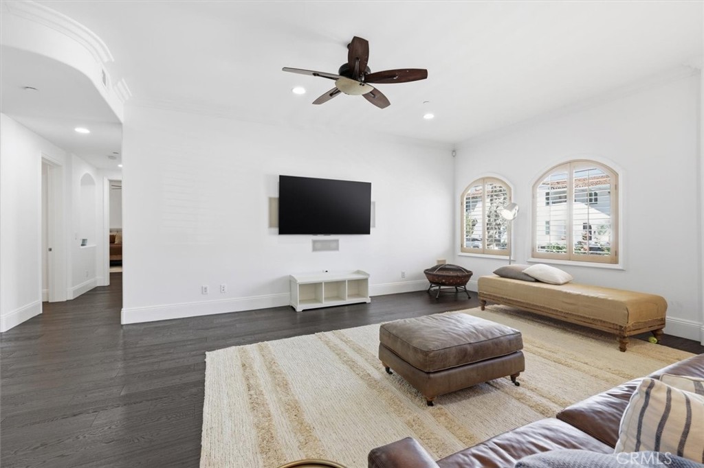 143 N Arnaz Drive 105