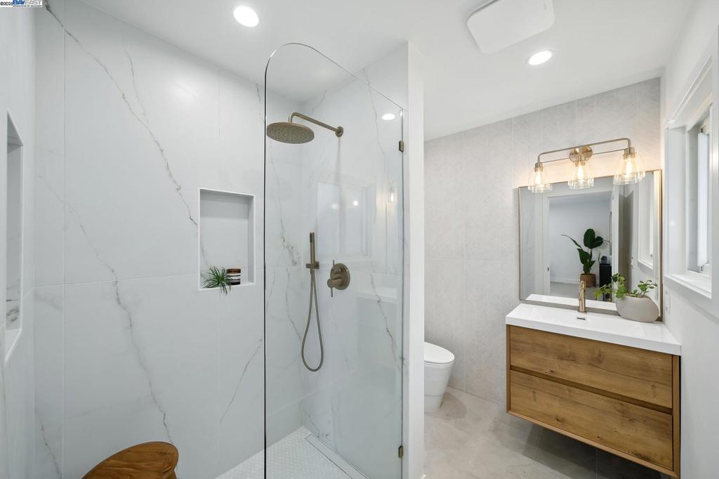 PLEASANTON HGTS - Residential