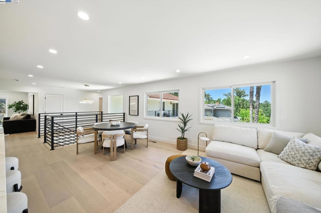 PLEASANTON HGTS - Residential