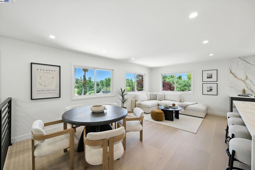 PLEASANTON HGTS - Residential