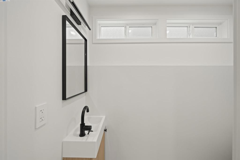 PLEASANTON HGTS - Residential