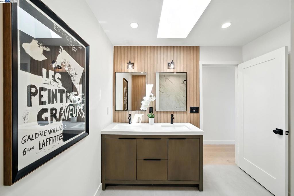 PLEASANTON HGTS - Residential