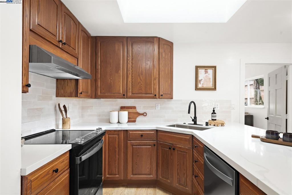 FAIRMONT - Residential