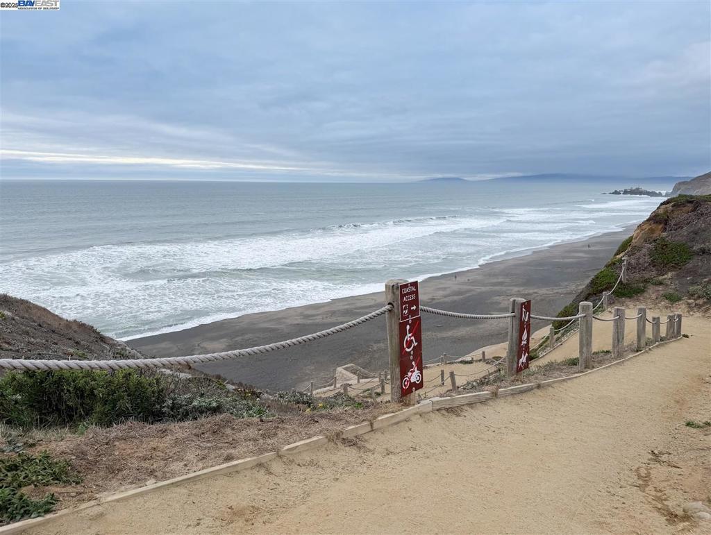 FAIRMONT - Residential