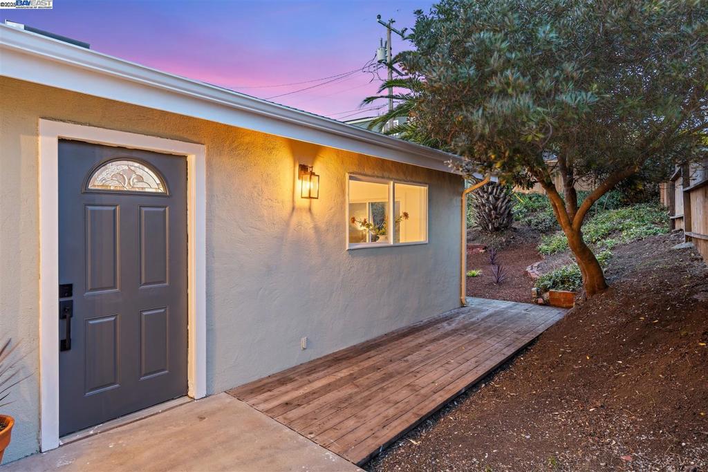 FAIRMONT - Residential