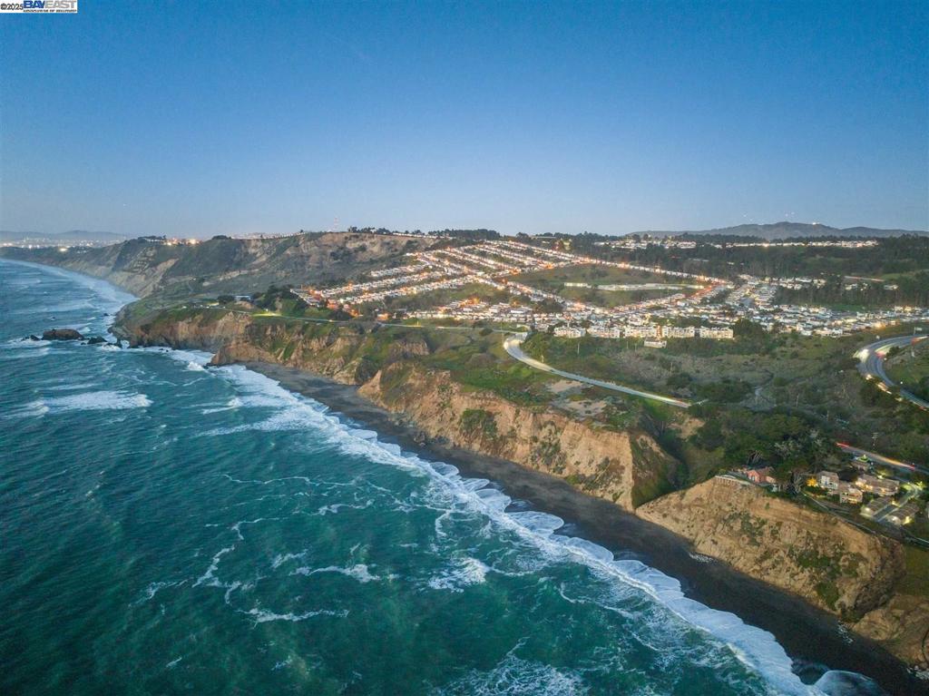 FAIRMONT - Residential