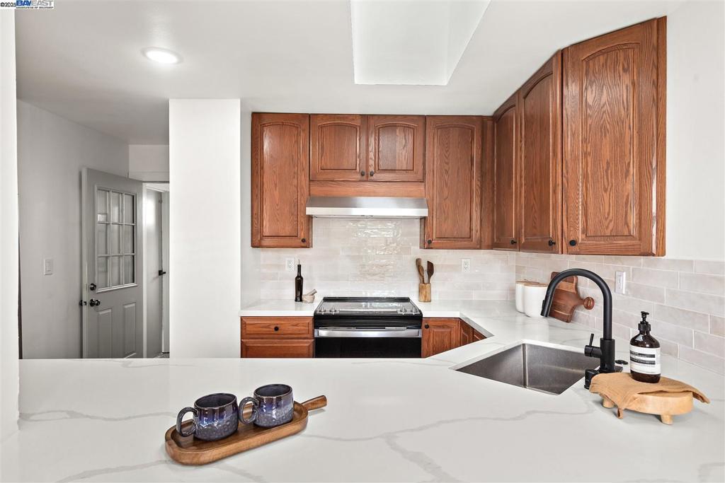 FAIRMONT - Residential