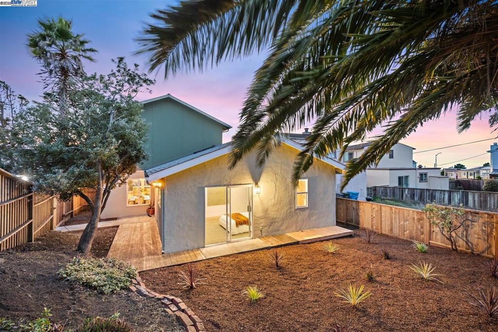 FAIRMONT - Residential