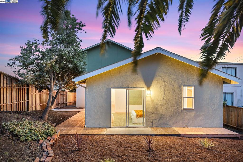 FAIRMONT - Residential