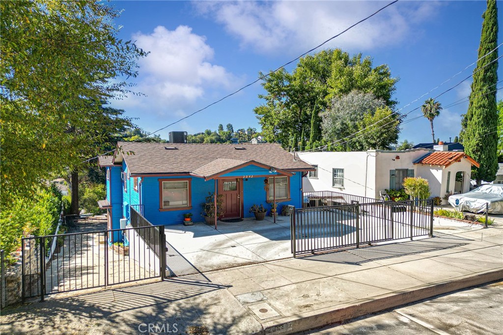 Move in ready desirable area in the hills of Glassell Park, this thoughtfully renovated home offers beautiful views and comprehensive upgrades plumbing, electrical, roof, HVAC, solar, insulation without sacrificing charm. Blending classic character with contemporary upgrades. With nearly every major update completed in the past three years, this turn-key residence invites you into move in condition living. Spacious, remodeled kitchen features new appliances and a walk-in pantry Formal dining room accented by a built-in china cabinet and stained-glass window. Master suite has a stunning view plus a walk-in closet. Third bedroom currently configured as a private ensuite perfect for guests or can be restored to third bedroom. All bathrooms have been remodeled. Modern infrastructure: new copper plumbing, fully replaced electrical system, new roof, PAID OFF SOLAR PANELS, and a tankless water heater. Dual newly installed HVAC systems, insulated attic, hardwood flooring throughout. Basement storage. The backyard offers serene privacy. Enjoy relaxation and the view.
Situated in the scenic Glassell Park Enjoy the best of both worlds: hillside privacy with proximity to Silver Lake, Highland Park, and vibrant L.A. corridors. The neighborhood is fast becoming one of the Eastside’s most desired areas as demand continues to rise.