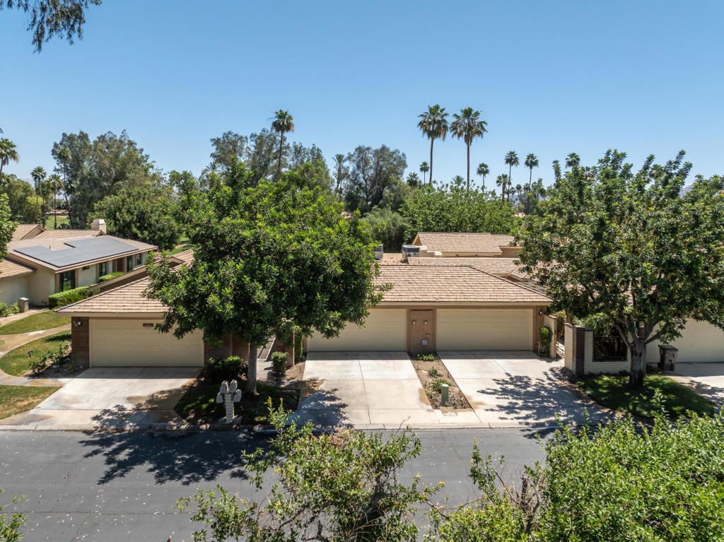 112 Giralda Circle