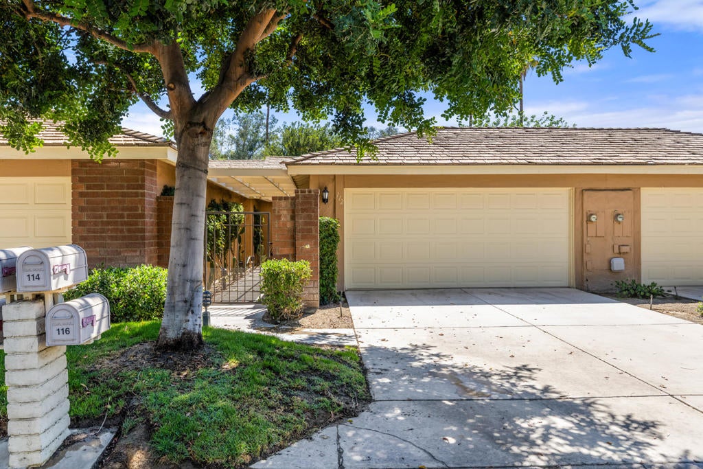 112 Giralda Circle