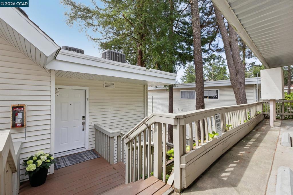 122 Ascot Ct B