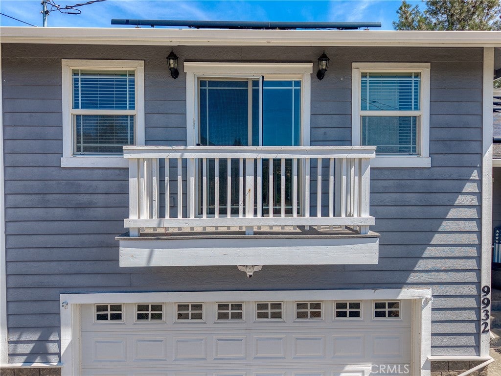 9932 Fairway Drive