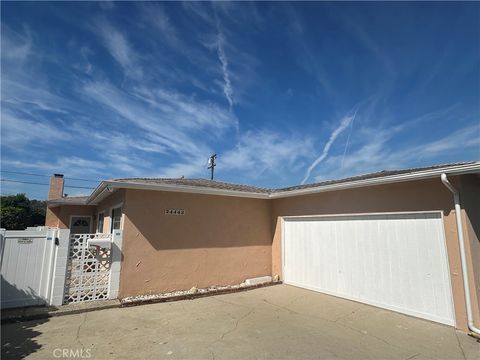 Photo of 24443 Winlock Dr, Torrance, CA 90505 (MLS # SB26039530)