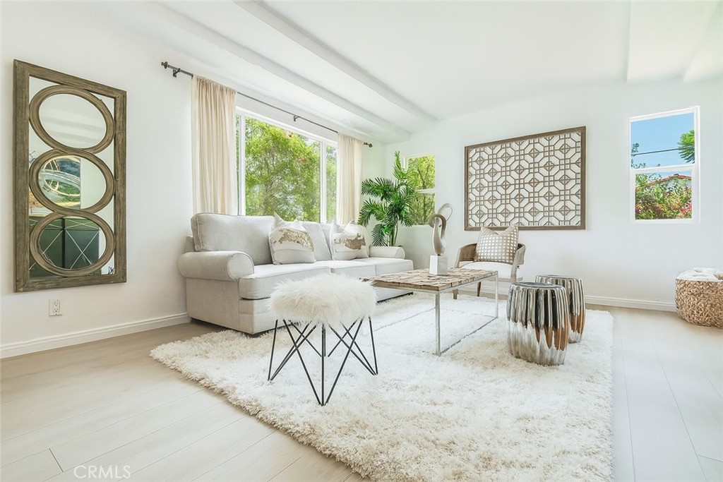 Properties 3 10949 Ayres Avenue