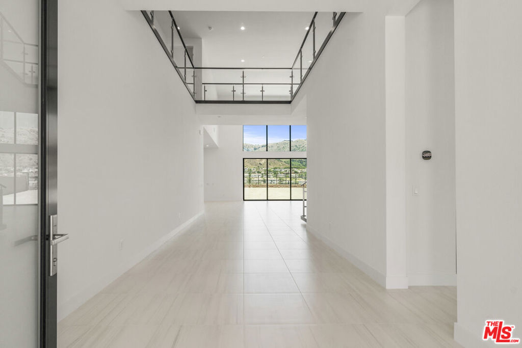 Properties 4 20115 W Galway Lane