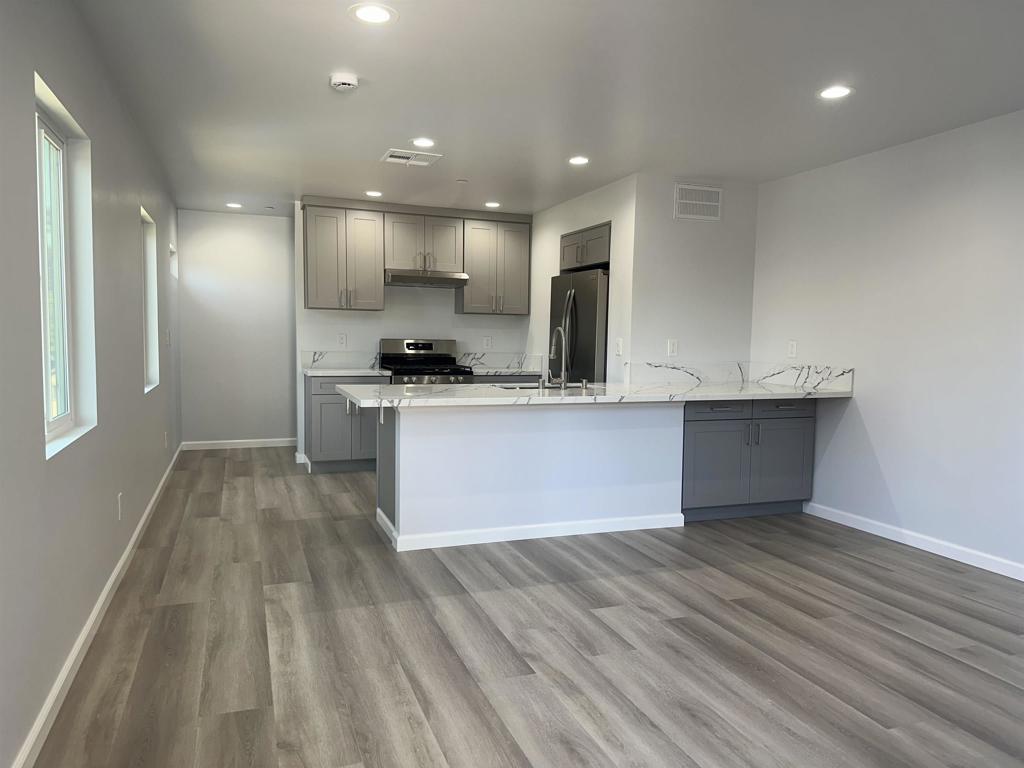 3533 3535 37th ST