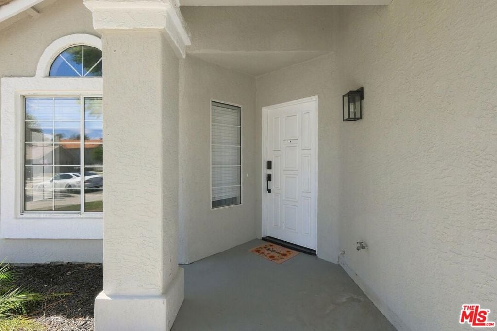 24529 Ridgewood Drive