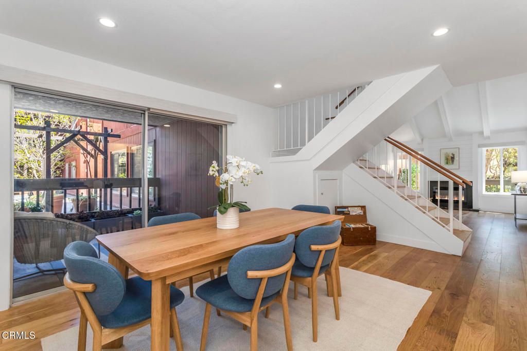 listing image 130728788637851497806