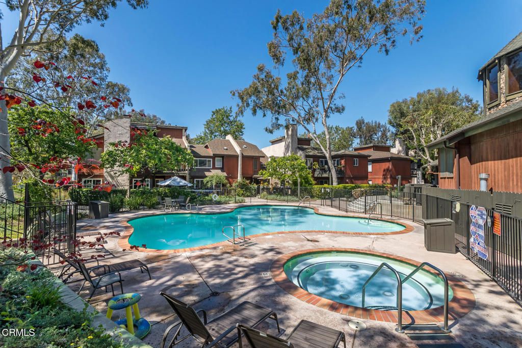 listing image 130727442302700505639