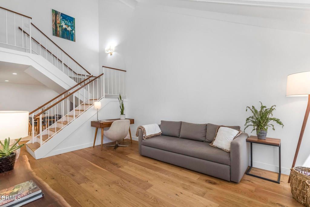 listing image 130723178022331380707