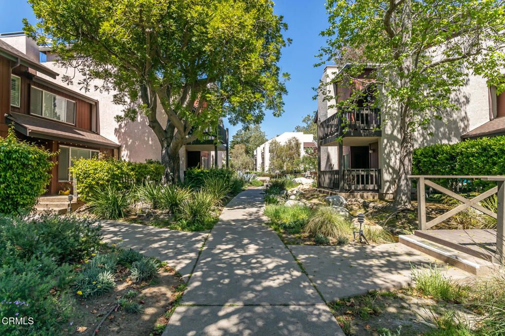 listing image 130724161948135870250