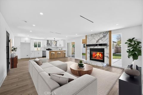 Photo of 7055 Fallbrook Avenue, West Hills, CA 91307 (MLS # SR26054205)