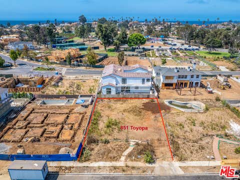 Photo of 851 Toyopa Drive, Los Angeles, CA 90272 (MLS # 26870495)