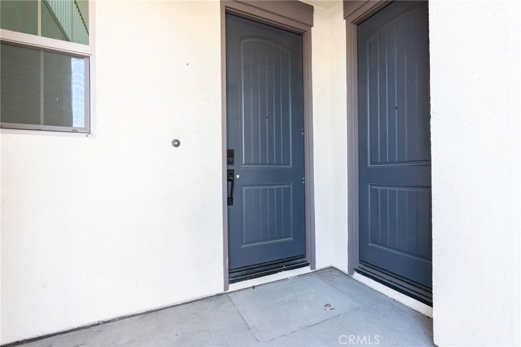 Properties 3 2532 E Scarett