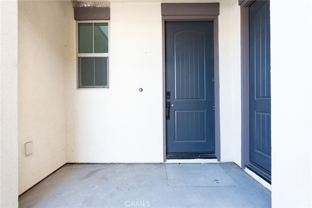 Properties 2 2532 E Scarett
