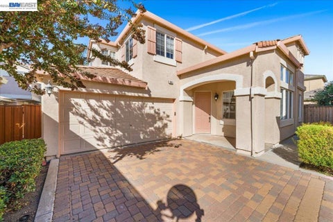 Photo of 2042 Dahlia Cmn CMN, Livermore, CA 94551 (MLS # 41151384)