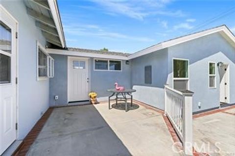 Photo of 204 S Raymond Ave, Fullerton, CA 92831 (MLS # PW25216025) Photo of 204 S Raymond Ave, Fullerton, CA 92831 (MLS # PW25216025)