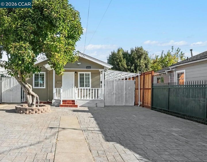 Photo 1 of 13 — 4016 Masterson St, Oakland, CA 94619