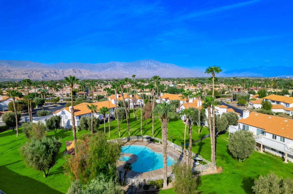 Desert Falls C.C. - Residential