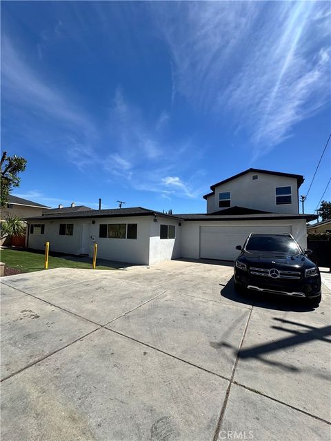 Photo of 8109 Cole #8113 1/2, Downey, CA 90242 (MLS # DW26073804)